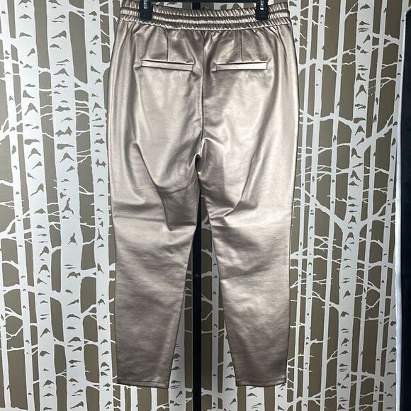 Vero Moda Eva Mid Rise Elastic Waist Coated Pant - Picture 2 of 13